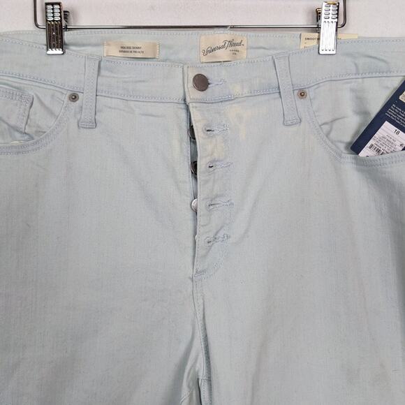 Universal Thread Light Wash Denim High Rise Skinny Jeans - Picture 4 of 9